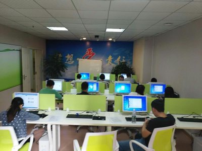 深圳市順天網(wǎng)絡(luò)科技服務(wù) 引領(lǐng)數(shù)字化時(shí)代的專業(yè)網(wǎng)絡(luò)技術(shù)服務(wù)